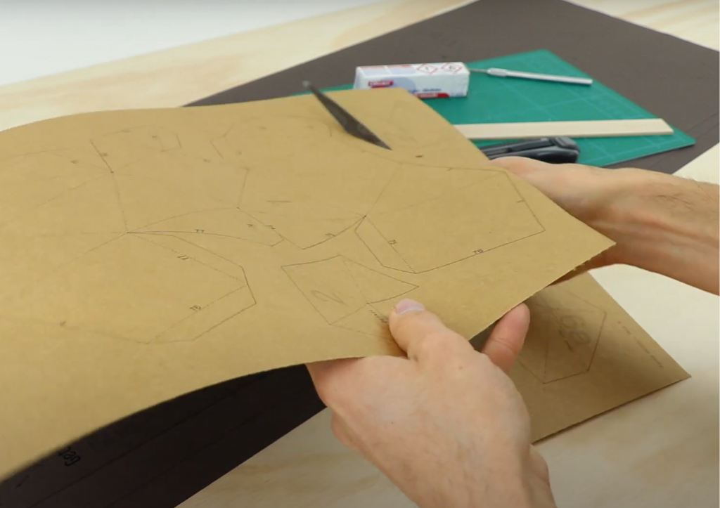 découpage kit papercraft, vs template papercraft